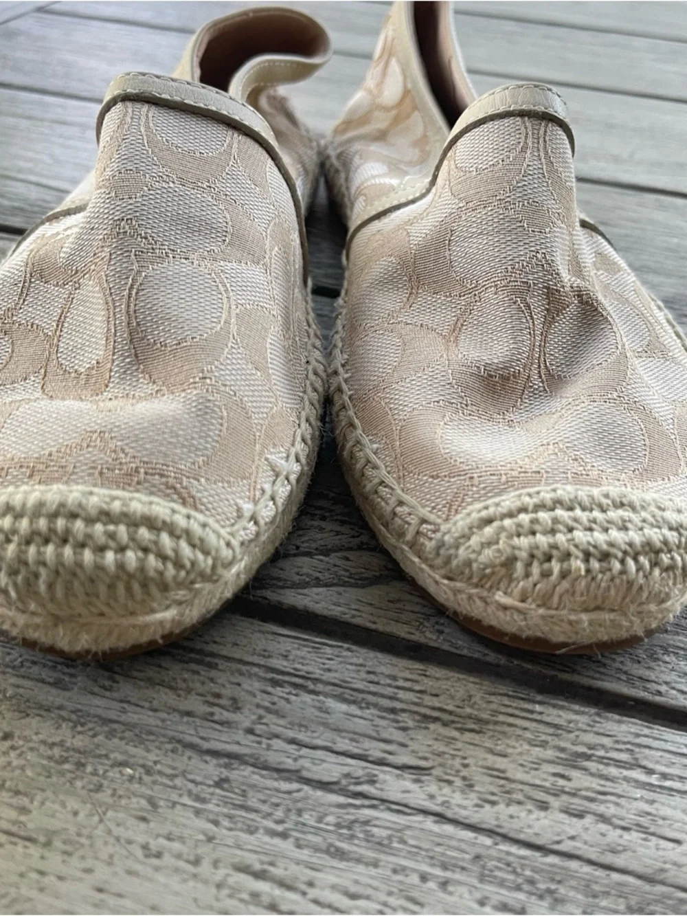 Coach Casey Tan Gold Signature Jacquard Alpargatas Espadrille Flats Size 7